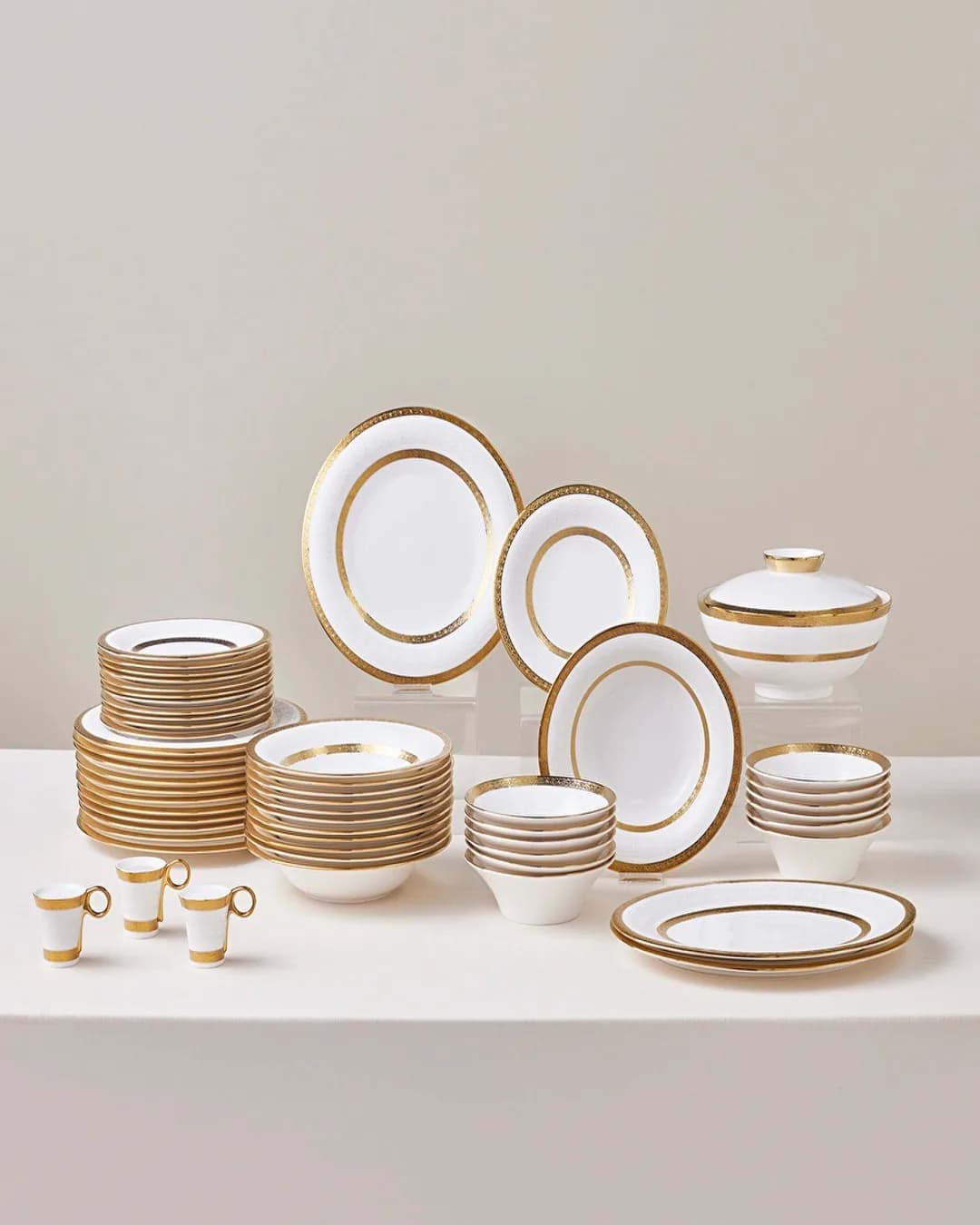 Karaca Yemek Takımı 55 Parça Royal Bone Victoria